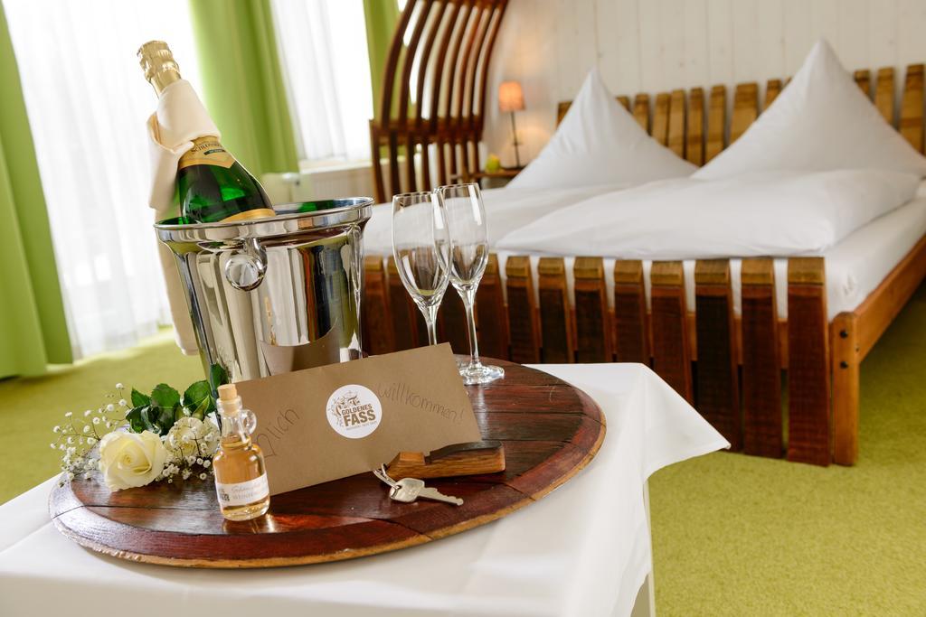 Hotel Wellness Goldenes Fass Meißen חדר תמונה